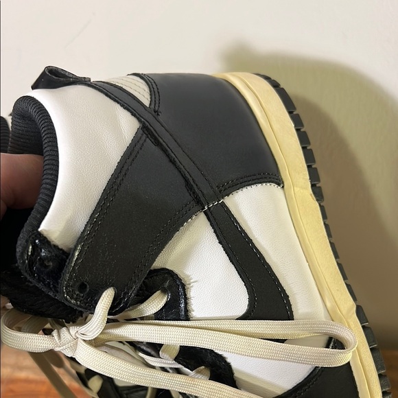 Nike Vintage Look Black and White Dunks, Womens 7 - Picture 5 of 9
